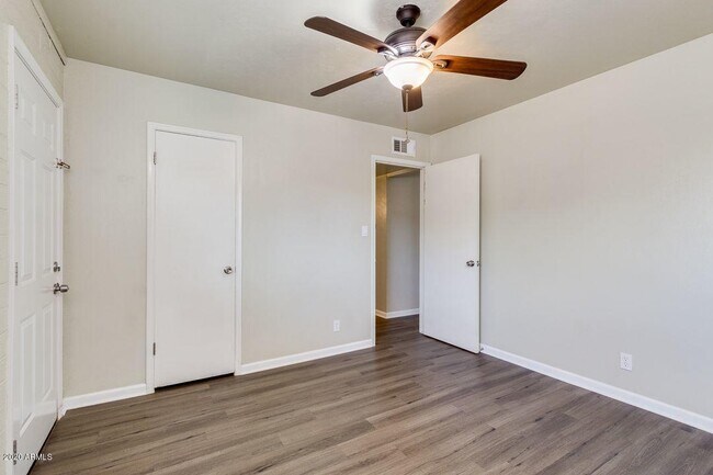 Building Photo - 2020 N 49th St