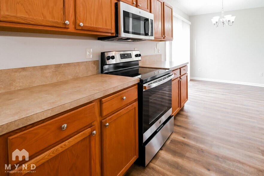 Building Photo - 836 Bonaparte Landing Ct