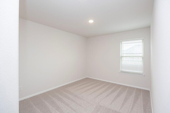 Building Photo - 105 Corcovado Ave