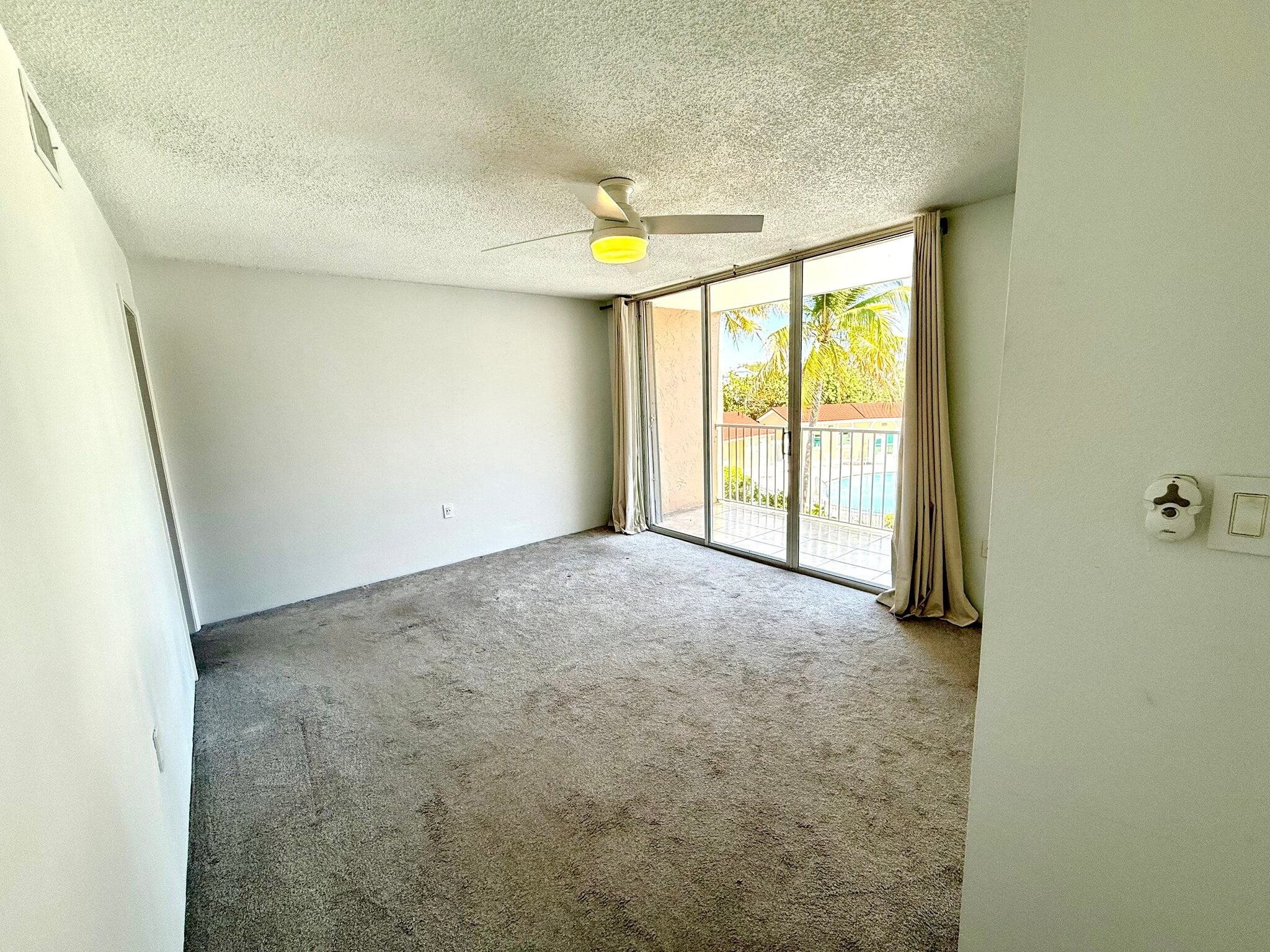 Building Photo - 3930 S Roosevelt Blvd