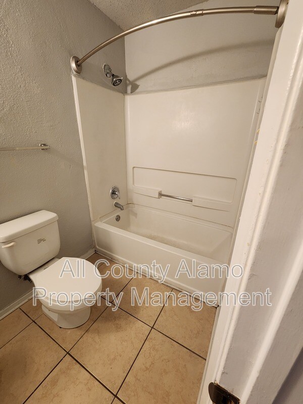 Building Photo - 11418 Cedar Park