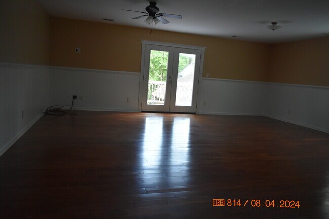 Building Photo - 146 Brittany Ln