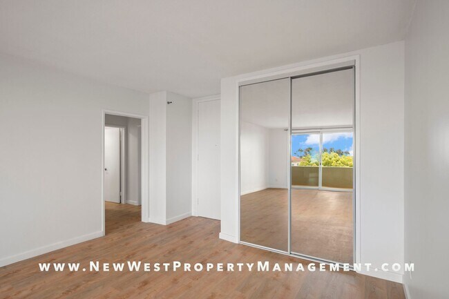 Building Photo - Renovated Banker's Hill 2 Bedroom at Laure...