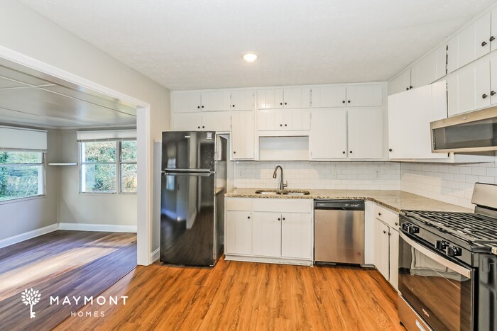 Building Photo - 10268 Foxfire Terrace