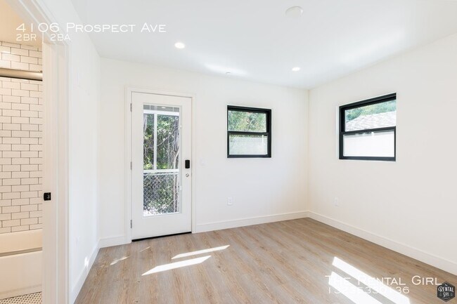 Building Photo - Newly Re-Imagined 2 Bed/ 2 Bath Backhouse ...