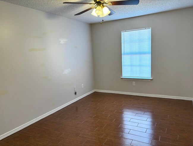 Building Photo - 6903 Sea Turtle Cir