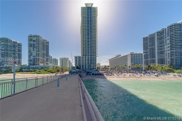 Building Photo - 16699 Collins Ave