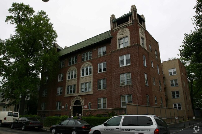 168 - 170 S Clinton Street - 168-170 S Clinton St