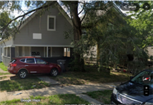 Primary Photo - 136 N Belmont Ave