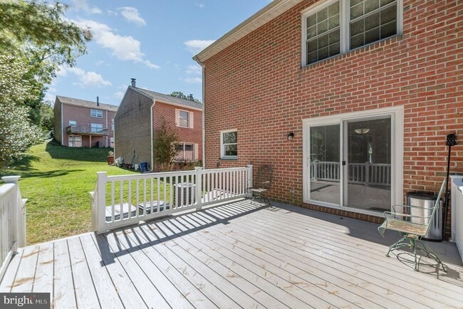 Building Photo - 825 Chesney Ln