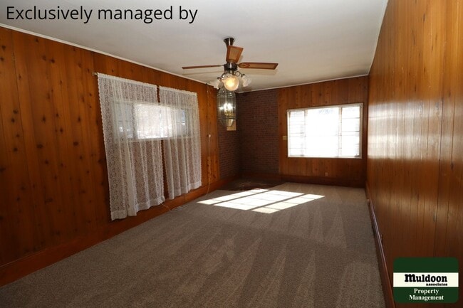 Building Photo - Main Level Living, Close to Ft Carson. 1  ...