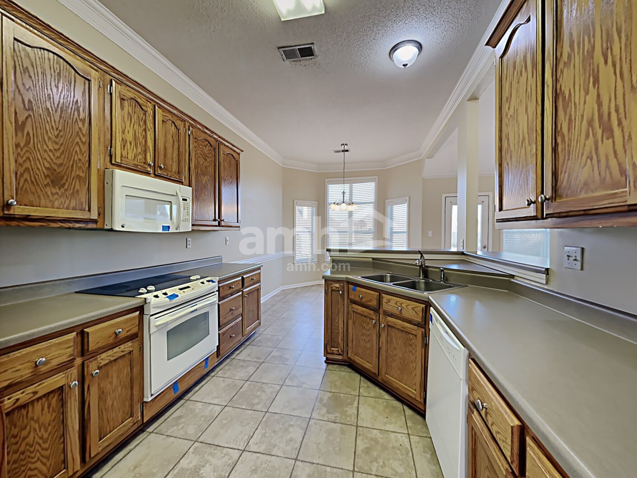 Building Photo - 7428 Acree Ln