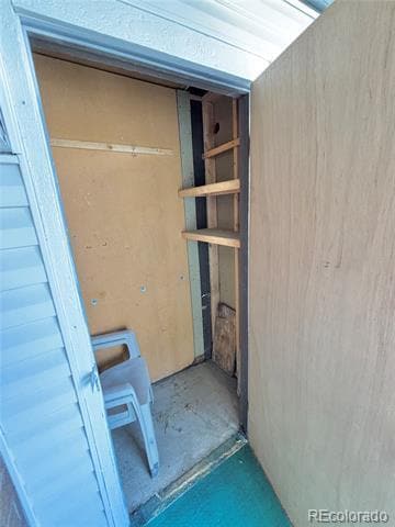 Building Photo - 1150 Golden Cir