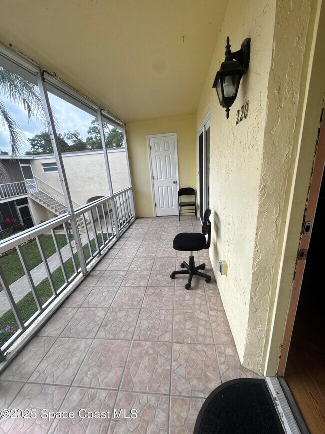 Building Photo - 3135 Shady Dell Ln