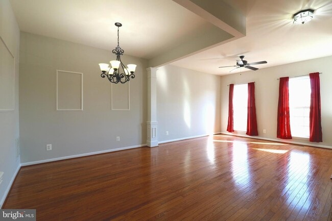 Building Photo - 22669 High Haven Terrace