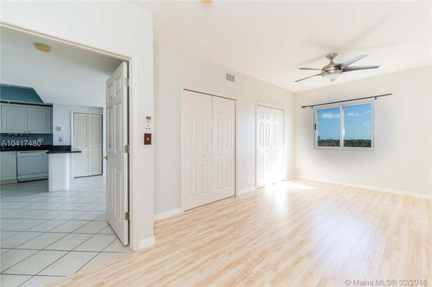 Building Photo - 3500 Coral Wy
