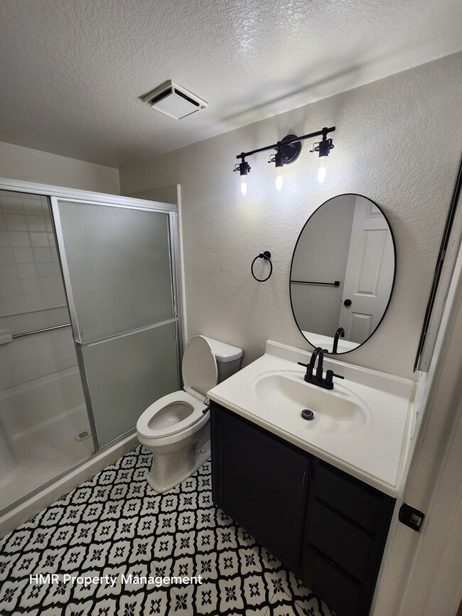 Building Photo - 2bed/2bath Condo near Victoria Gardens!
