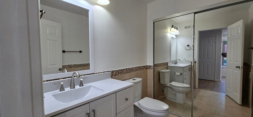 Building Photo - 11352 Meadow Flower Pl