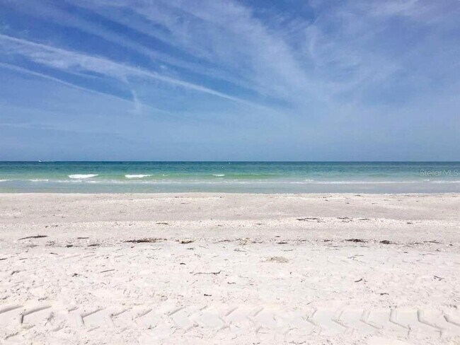 Building Photo - 3111 Pass a Grille Way