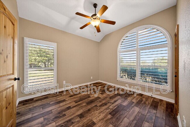 Building Photo - 7033 Robin Hood Way