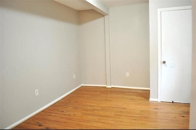 Building Photo - 3047 Alston Dr