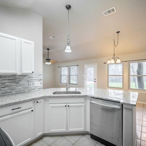 Building Photo - 108 Halawa Ct