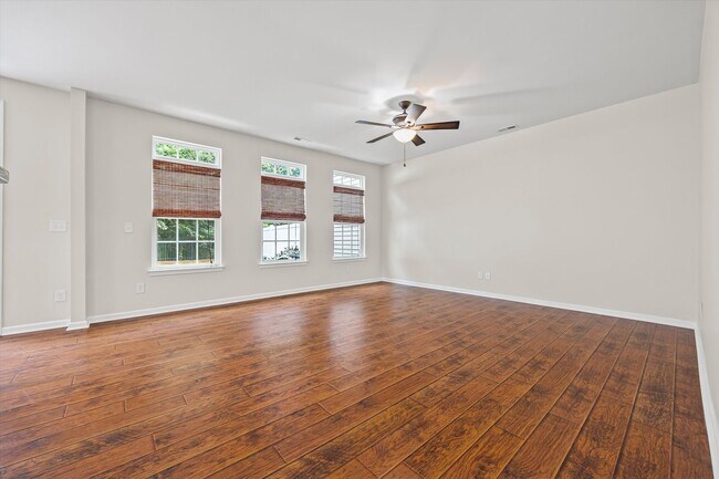 Building Photo - 9736 Springholm Dr