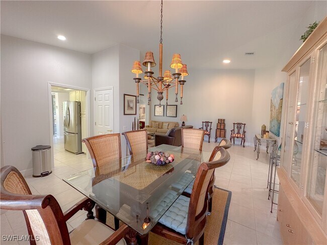 Building Photo - 8310 Big Acorn Cir