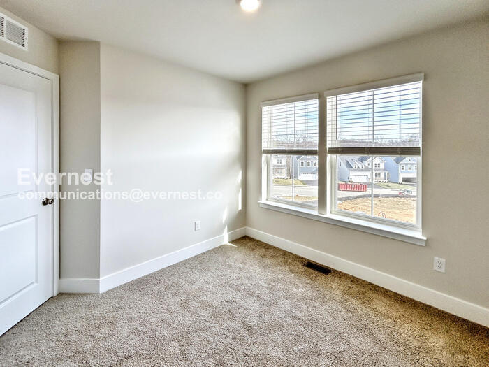 Building Photo - 191 Sioux Lp