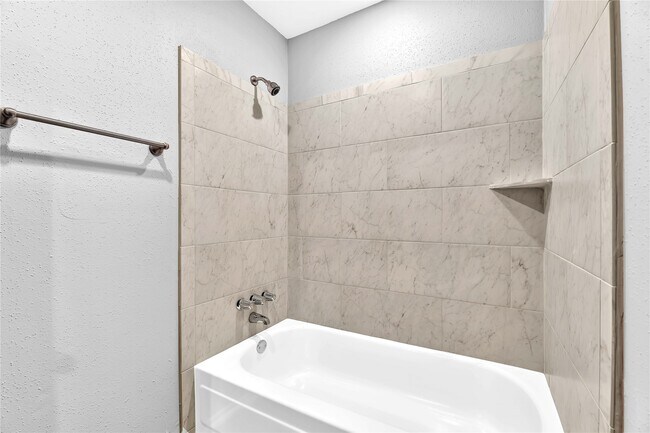 Building Photo - 7215 Dogwood Trail Dr