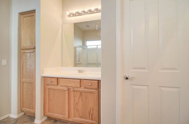 Building Photo - 4120 E Donato Dr