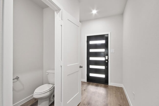 Building Photo - 227 Brazen Frst Trl