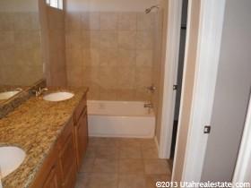 Building Photo - 9044 Granada Hills Dr