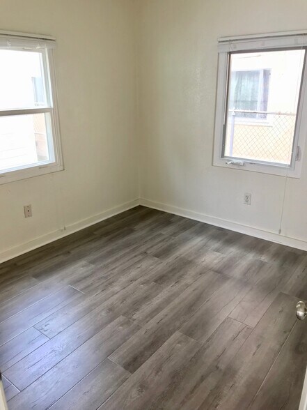 Building Photo - 1030 E La Palma Dr