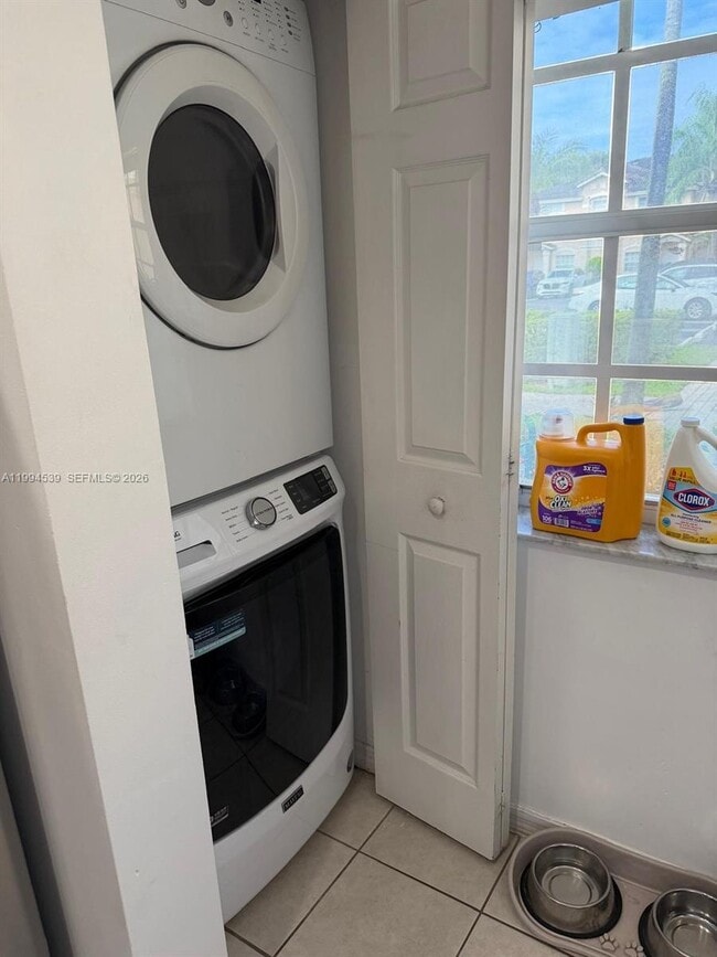 Building Photo - 5755 NW 115th Ct