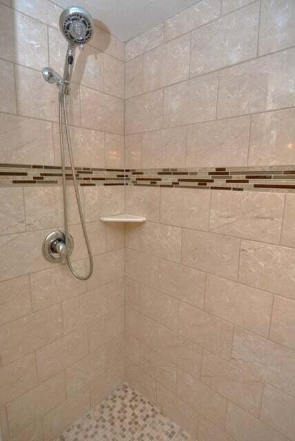 Building Photo - 110 SW Peacock Blvd