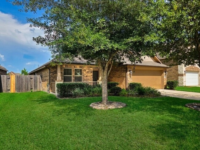 Building Photo - 8206 Oxbow Manor