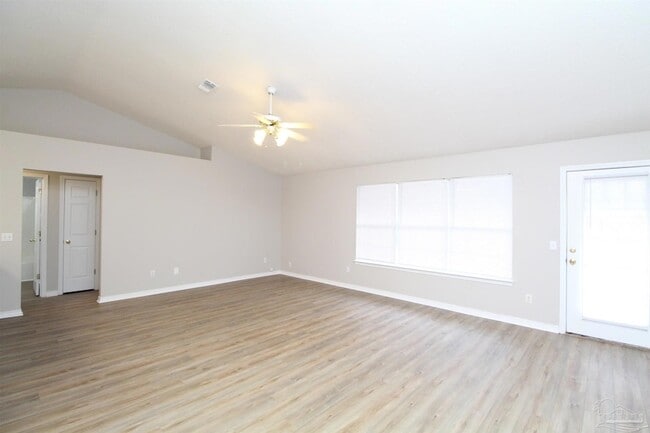 Building Photo - 6854 Cedar Ridge Cir