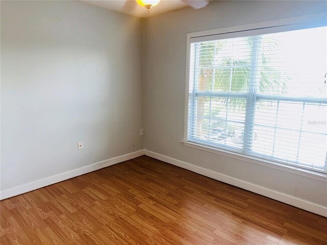 Building Photo - 2071 Dixie Belle Dr
