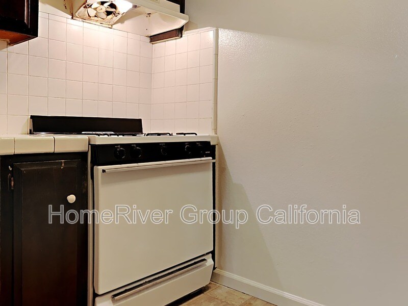 Building Photo - 2912 Del Paso Blvd