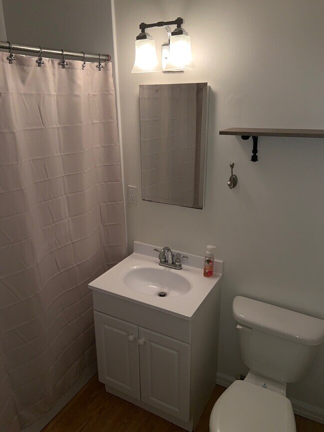 Building Photo - Beautiful 3BR/2BA Home in Santee