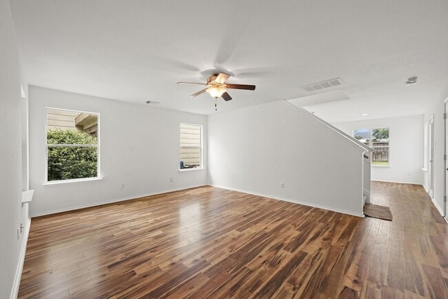 Building Photo - 29627 Evergreen Hills Dr
