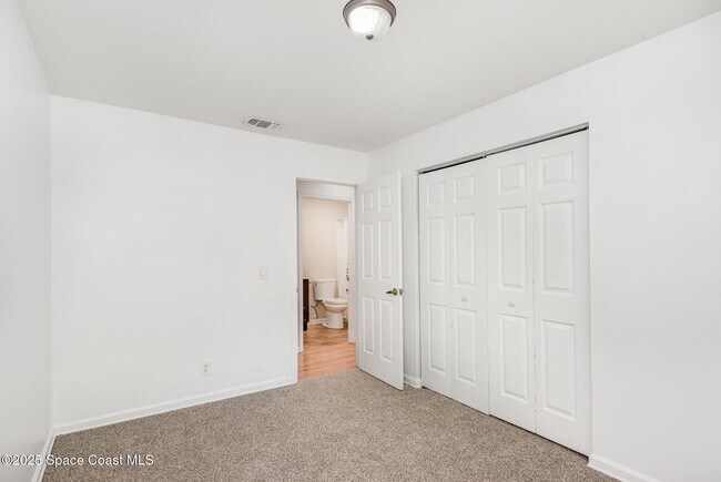 Building Photo - 2880 Fountainhead Blvd