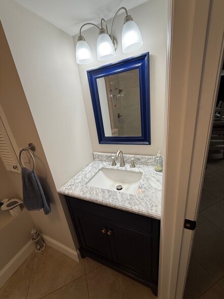 Building Photo - 5118 SW Courtyards Way