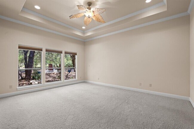 Building Photo - 17109 Northlake Hills Dr