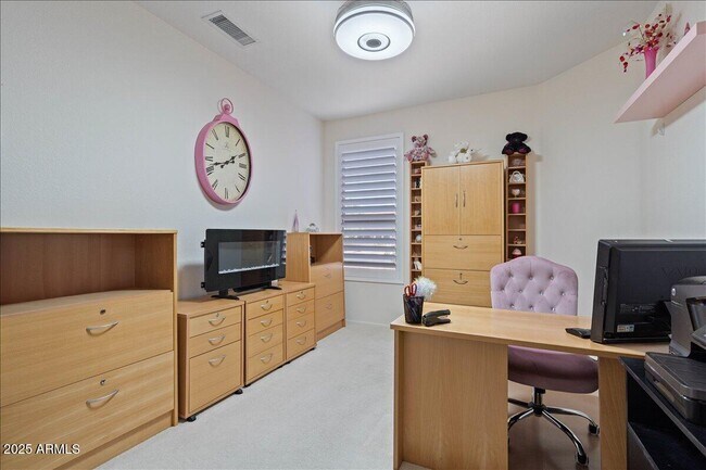 Building Photo - 15130 W Waterford Dr