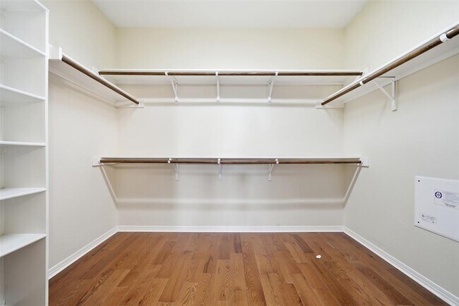 Building Photo - 14100 Avery Ranch Blvd