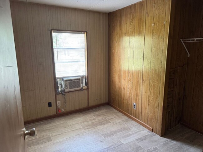 Building Photo - 110 Blanchard Mobile Villa Rd