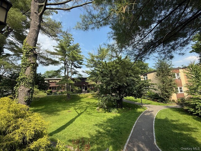 Building Photo - 103 Wiltshire Rd