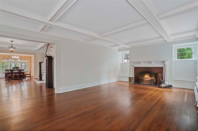 Building Photo - 134 Pelhamdale Ave